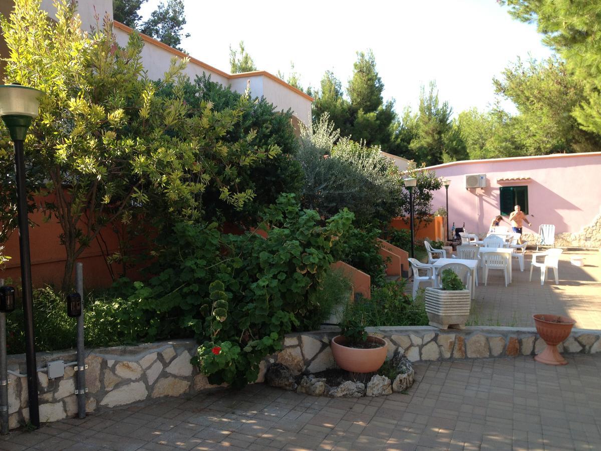B&B Villa Carla Vieste Bagian luar foto