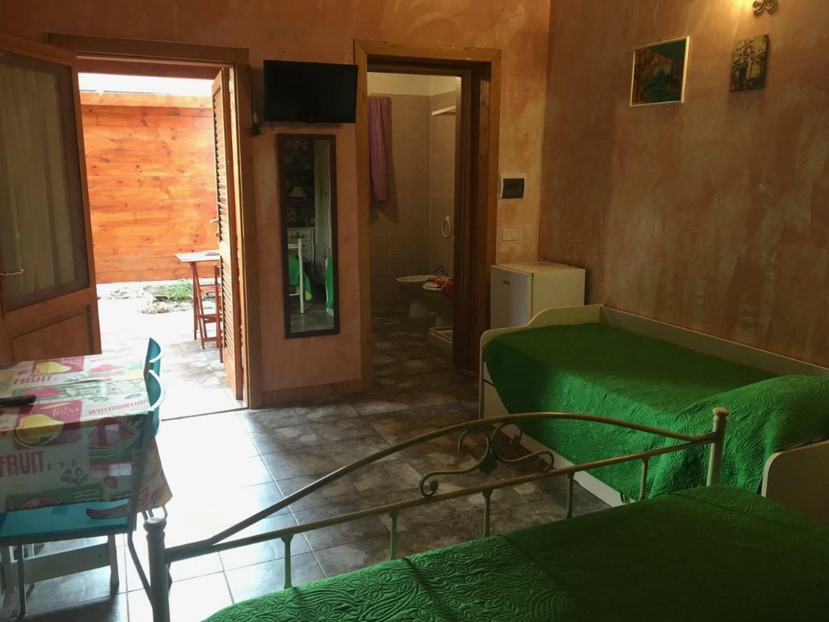B&B Villa Carla Vieste Bagian luar foto