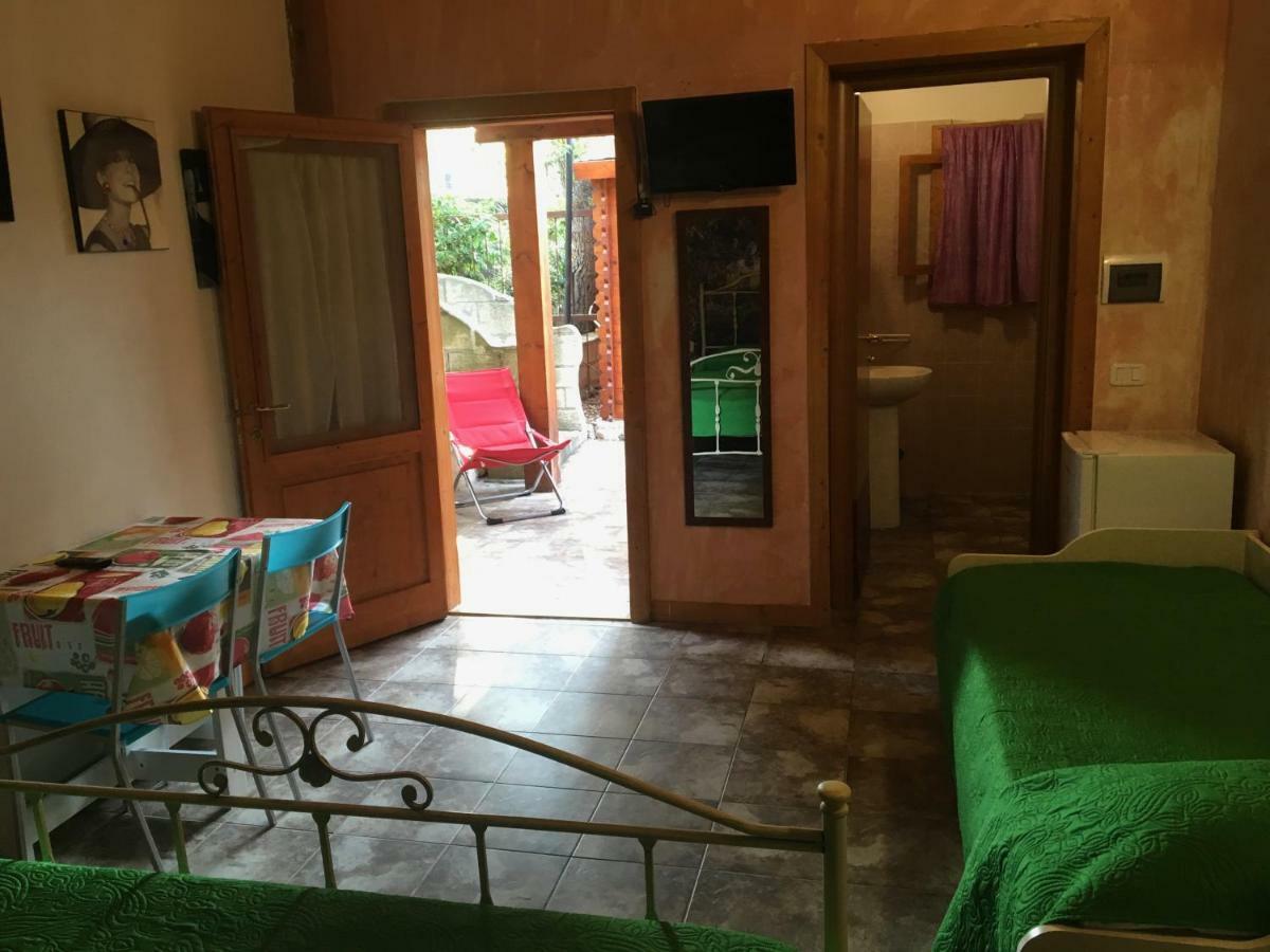 B&B Villa Carla Vieste Bagian luar foto